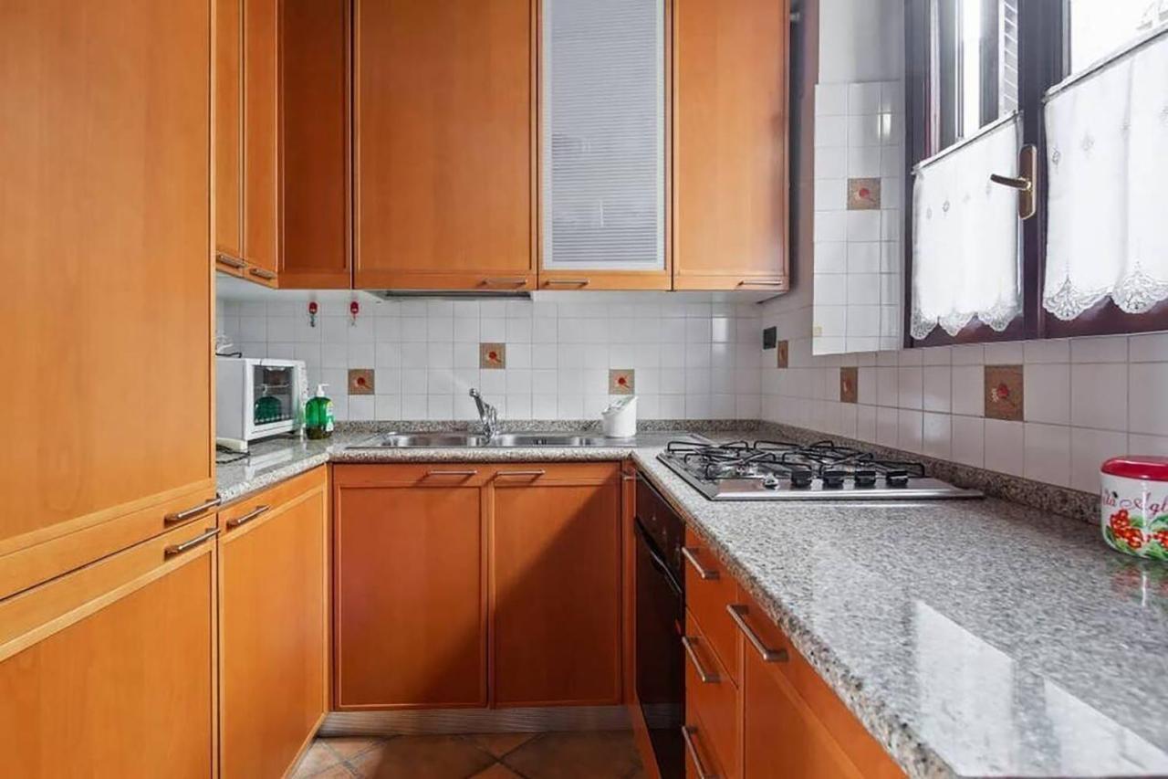 Hostme Colosseum Apartment Rome Exterior photo
